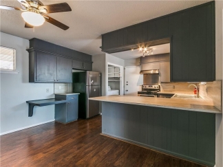Spacious 3 Bedroom 2 bath near Wildewood Hills, OKC!