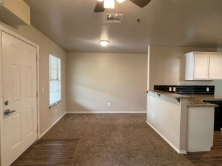 Welcome to your charming 1 bed 1 bath apartment located just off the Historic Route 66/NW 39th Expressway!