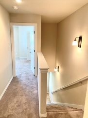 3 Bedroom Townhome for Rent in Rogers! AVAILABLE MID AUGUST