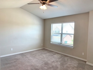3 Bedroom Townhome for Rent in Rogers! AVAILABLE MID AUGUST