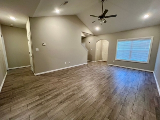 Beautiful 3 Bedroom/2.5 Bathroom Townhome in Chaffee Crossing Area  **ASK ABOUT MOVE IN SPECIAL!!