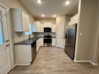 Beautiful 3 Bedroom/2.5 Bathroom Townhome in Chaffee Crossing Area  **ASK ABOUT MOVE IN SPECIAL!!