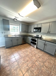 Large 3 BR 2.5 BA In Bentonville!