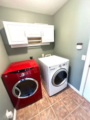 Large 3 BR 2.5 BA In Bentonville!