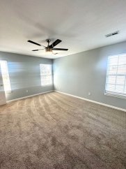 Large 3 BR 2.5 BA In Bentonville!