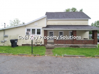 Spacious 2 BR 1 BA Apartment with New Paint and Carpet. (NO SECTION 8)