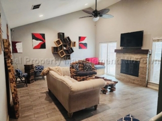 Charming Home in Established Community in N Arlington