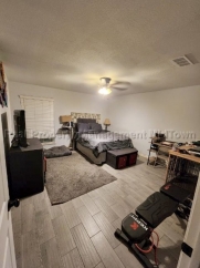 Charming Home in Established Community in N Arlington