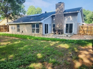 Charming Home in Established Community in N Arlington