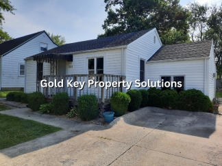 MUNCIE 4 BR 1 BA House Near Ball State with Washer/Dryer and Fenced Back Yard NO SECTION 8 MUNCIE 4 BR 1 BA House Near Ball State with Washer/Dryer and Fenced Back Yard NO SECTION 8