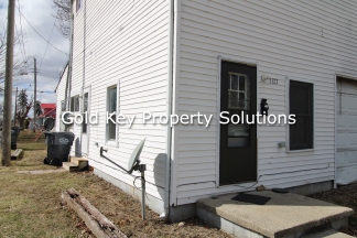 1 BR 1 BA APT with Water/Sewer Included TENANT ONLY PAYS ELECTRIC. SECTION 8 APPROVED