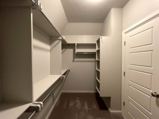 Edmond's Finest: Immaculate Home with Central AC, Wood Privacy Fencing, and Modern Amenities!- COMING SOON!!