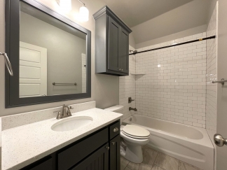 Edmond's Finest: Immaculate Home with Central AC, Wood Privacy Fencing, and Modern Amenities!- COMING SOON!!