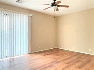 Charming 1 bed 1 bath Condo that Includes 1 Covered Parking!!!-AVAILABLE NOW! $500 OFF FIRST FULL  MONTH RENT