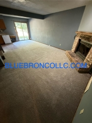This one will go fast, marvelous 2 bedroom for great price in Lee's Summit