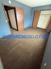 This one will go fast, marvelous 2 bedroom for great price in Lee's Summit