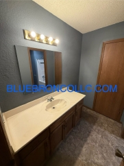 This one will go fast, marvelous 2 bedroom for great price in Lee's Summit