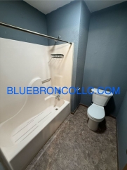 This one will go fast, marvelous 2 bedroom for great price in Lee's Summit