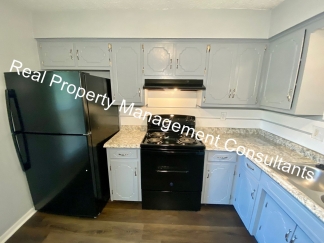 Free Months Rent on 2 Bedroom in Lee's Summit