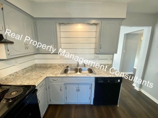 Free Months Rent on 2 Bedroom in Lee's Summit