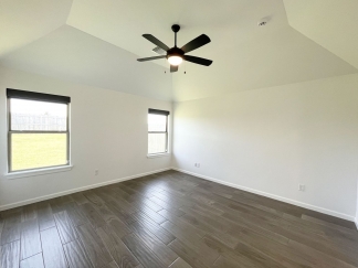 Modern Luxury 3 Bedroom/2 Bathroom Home in Edmond!