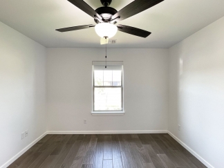 Modern Luxury 3 Bedroom/2 Bathroom Home in Edmond!