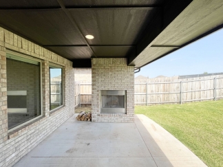 Modern Luxury 3 Bedroom/2 Bathroom Home in Edmond!