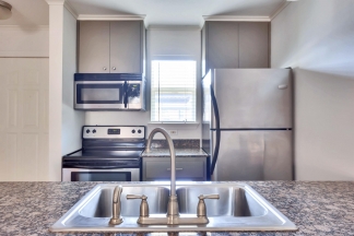 1422 Collier Street #115 - R15 - P1978 - Green Team
