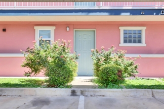 1422 Collier Street #115 - R15 - P1978 - Green Team