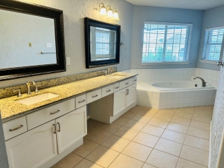 Beautiful Home in Great N Dallas Location