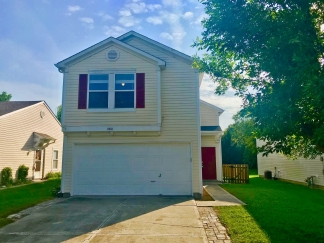 Wonderful 3 Bedroom 2.5 Bathroom Home with Fenced Yard in Plainfield!