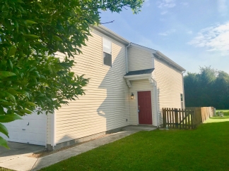 Wonderful 3 Bedroom 2.5 Bathroom Home with Fenced Yard in Plainfield!