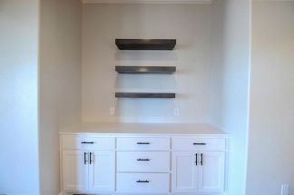 Edmond's Finest: Stylish 3-Bed, 2-Bath Retreat with Modern Amenities and Upscale Living!