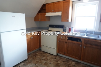 Upstairs Studio Apartment with Water/Sewer Included. NO SECTION 8