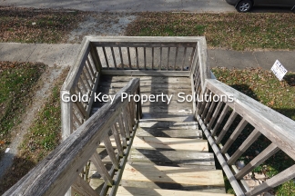 Upstairs Studio Apartment with Water/Sewer Included. NO SECTION 8