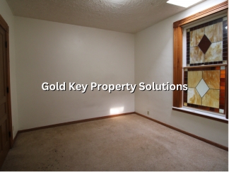 Beautiful 2 BR 1 BA Upper Apartment in Historic Building with Bonus Room NO PETS. NO SMOKING. NO SECTION 8