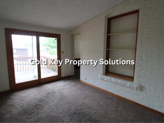 Beautiful 2 BR 1 BA Upper Apartment in Historic Building with Bonus Room NO PETS. NO SMOKING. NO SECTION 8