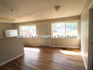REDUCED PRICE!! Cozy 1 BR 1 BA Apartment Near Downtown