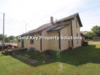 REDUCED PRICE!! Cozy 1 BR 1 BA Apartment Near Downtown