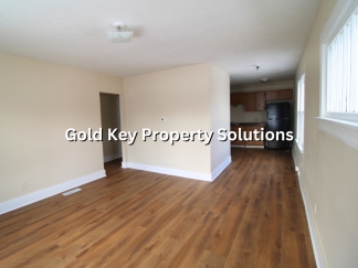 3 BR 1 BA Downstairs Apartment Near St. Vincent's (SECTION 8 APPROVED)