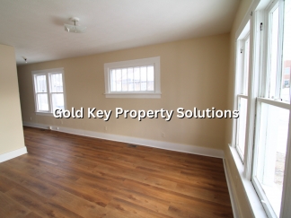 3 BR 1 BA Downstairs Apartment Near St. Vincent's (SECTION 8 APPROVED)