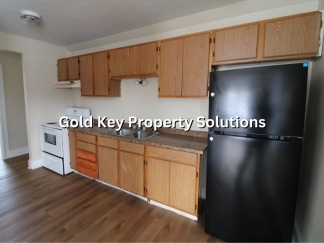 3 BR 1 BA Downstairs Apartment Near St. Vincent's (SECTION 8 APPROVED)