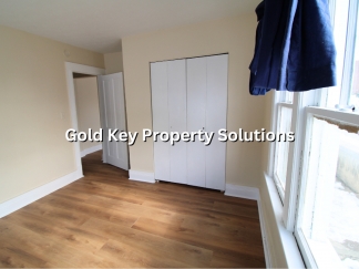 3 BR 1 BA Downstairs Apartment Near St. Vincent's (SECTION 8 APPROVED)