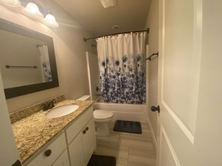 3 Bed, 2 bath home for rent in Bella Vista!