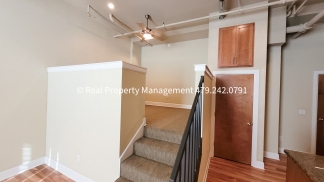 $950 MOVE-IN SPECIAL (does not include application or pet fee) - DOWNTOWN STUDIO APARTMENT