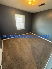Cute 2 bedroom 1 bathroom home with a 1 car garage
