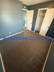 Cute 2 bedroom 1 bathroom home with a 1 car garage