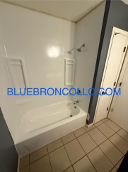 Cute 2 bedroom 1 bathroom home with a 1 car garage