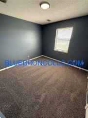 Cute 2 bedroom 1 bathroom home with a 1 car garage