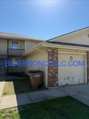 Cute 2 bedroom 1 bathroom home with a 1 car garage